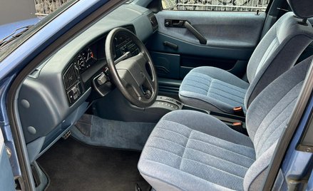 Jakość wykończenia i użytych materiałów w latach 90. bywały lepsze niż dziś. Fot. Klasyka Gatunku