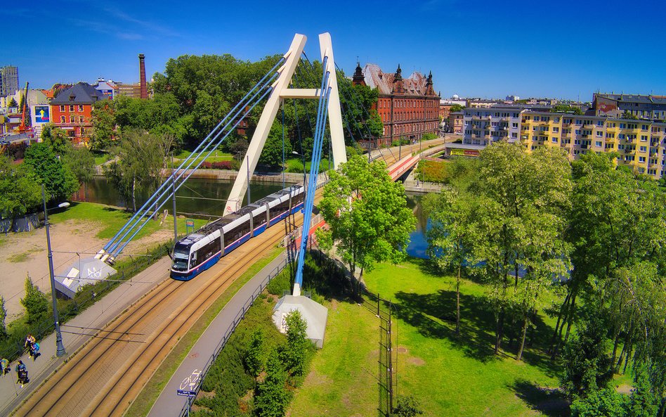 Więcej tramwajów Pesy w Bydgoszczy i w Tallinie