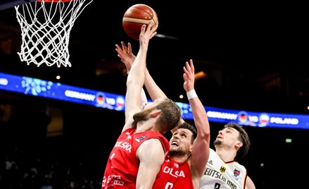 Mateusz Ponitka (w środku) stał się prawdziwym liderem reprezentacji Polski