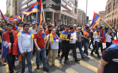 Armenia: Opozycja nie chce ustępstw