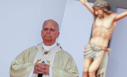 Papież Leon XIV przewodniczy mszy podczas swojej podróży apostolskiej do Angoli