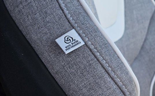 Volvo EX90: skórę zastąpiły inne materiały