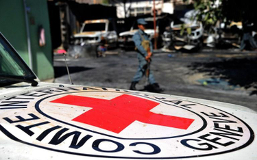 Czerwony Krzyż zawiesza działalność