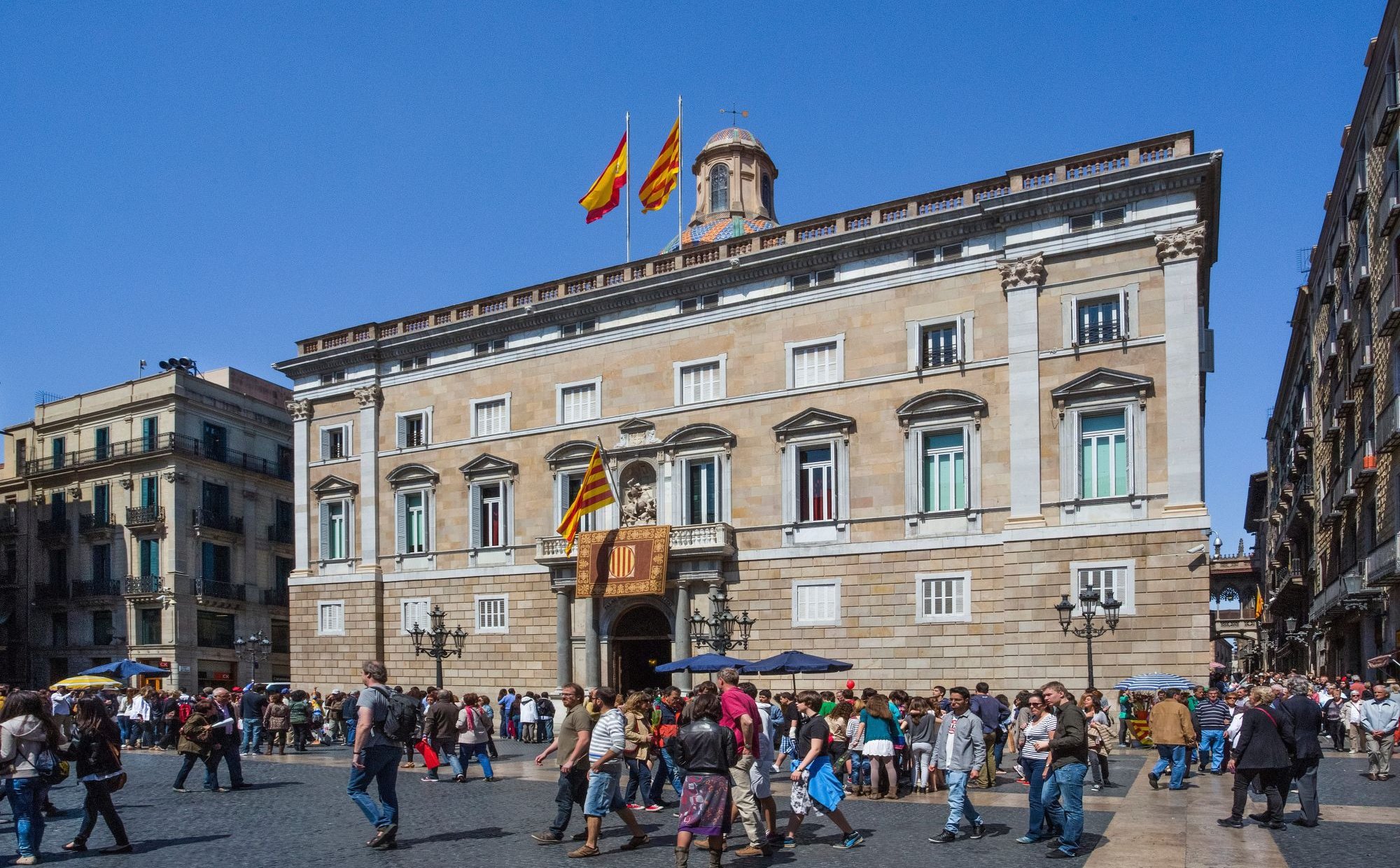 Maleje zainteresowanie Polaków podróżami krajowymi. Ostry zwrot ku all inclusive za granicą