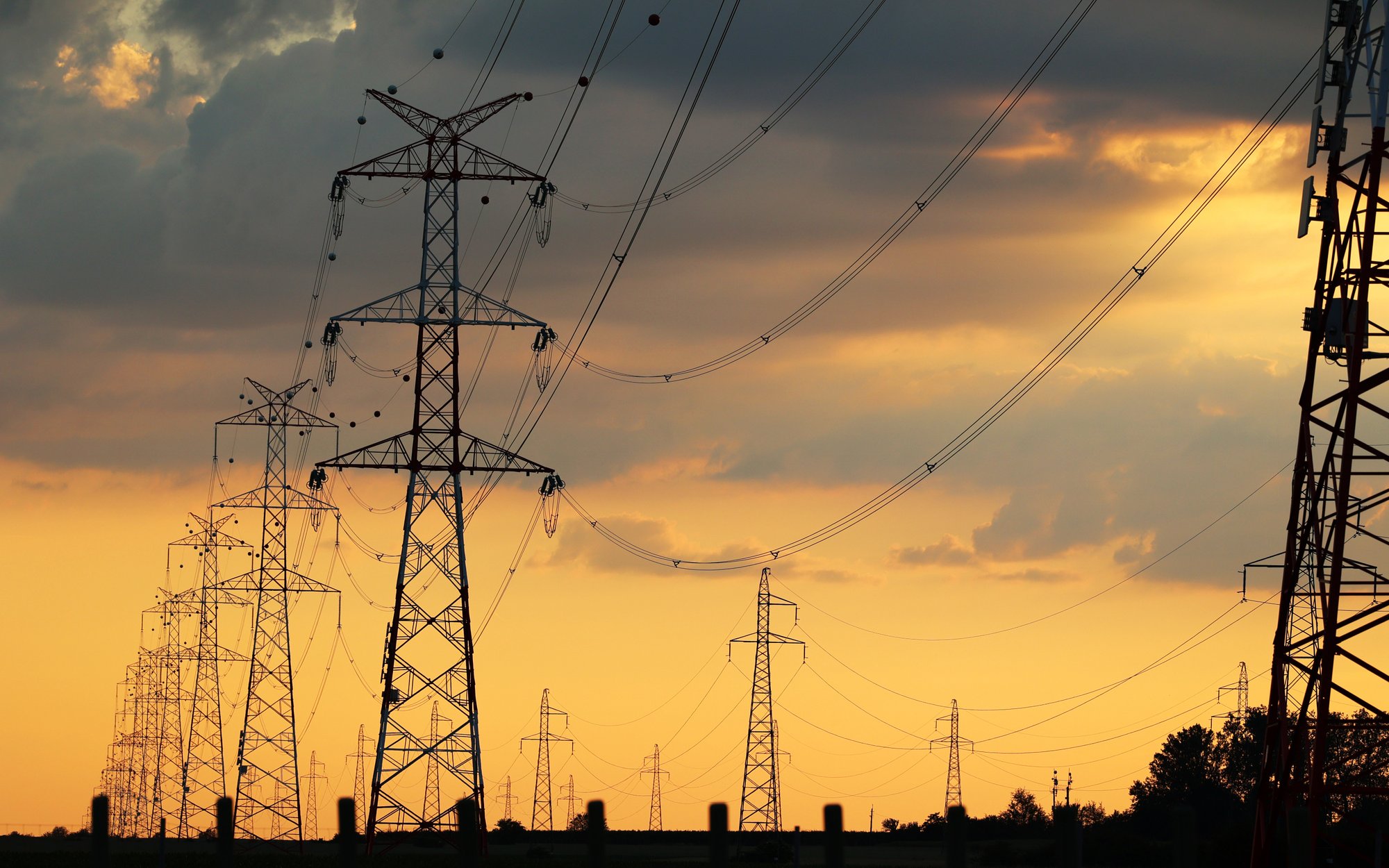 Wielkanoc przyniosła rekordowo ujemne ceny prądu. Rachunki nie będą jednak niższe