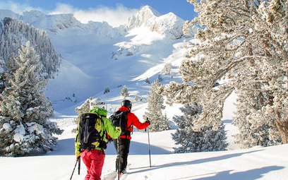 Za mało śniegu w Alpach - francuski ośrodek narciarski zamyka się