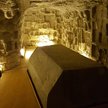 Sala z sarkofagiem w Serapeum w egipskiej Sakkarze