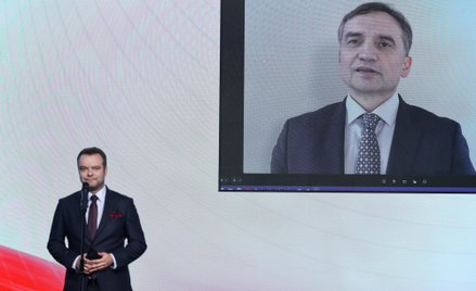 Ziobro trzyma partię Kaczyńskiego w szachu. PiS nie może odciąć się od wiceprezesa