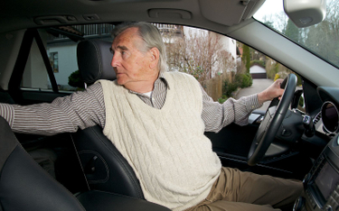 Prawo jazdy po 65. roku życia tylko po zaliczeniu testu percepcji