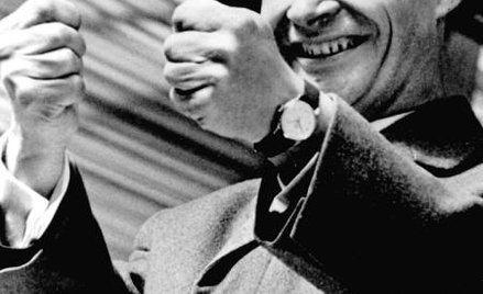 Rok 1968, przed sowiecką inwazją. Aleksander Dubczek u szczytu popularności. Wtedy jego gest odczyty