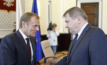 Raport komisji Jerzego Millera dopiero w listopadzie