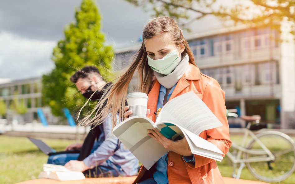 Czy uczelnia wyższa może nałożyć na studentów obowiązek szczepień?