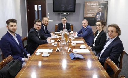 Uczestnicy debaty mówili, że zdarzają się startupowcy, którzy zgłaszają się do inwestorów z pomysłem