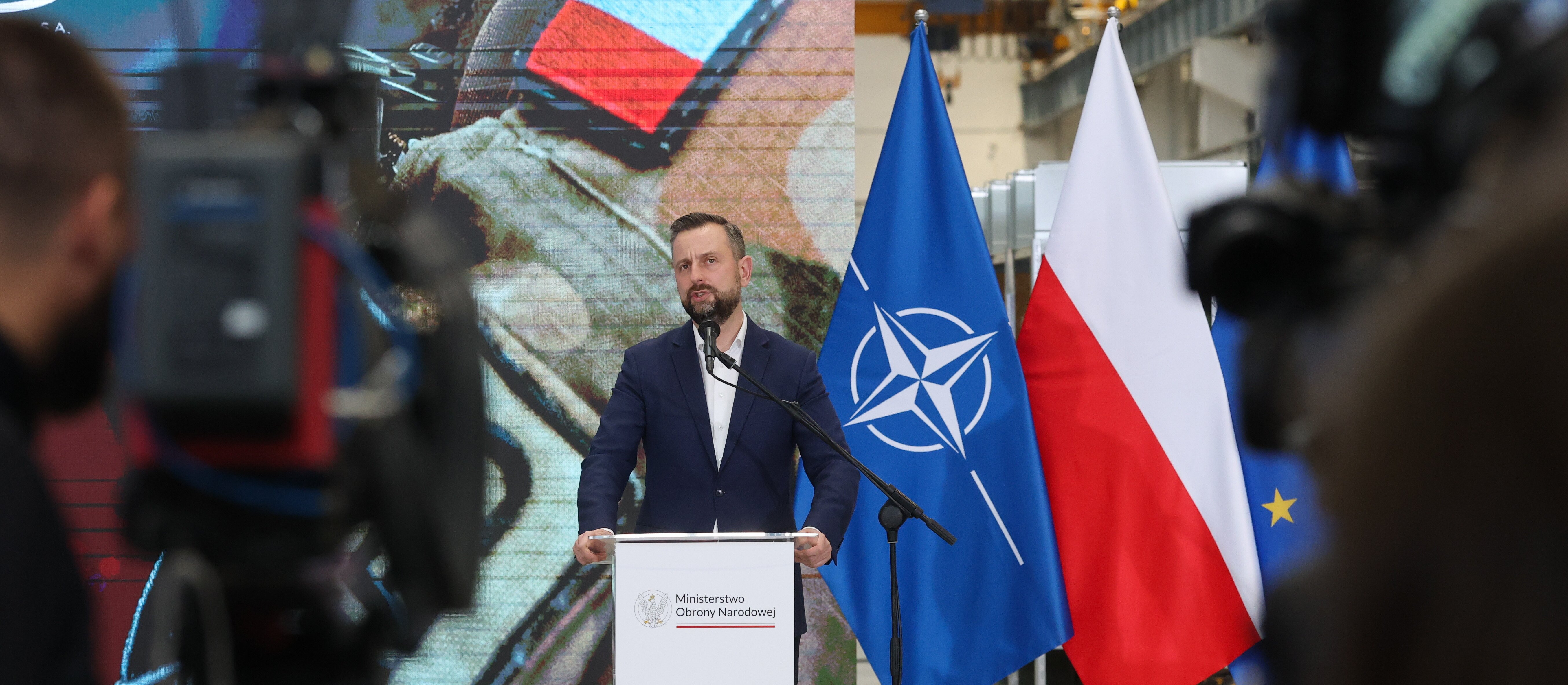 Armia kupuje sanitarki za 800 mln zł