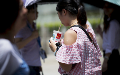 Koniec samoobsługowych automatów z napojami w McDonald’s
