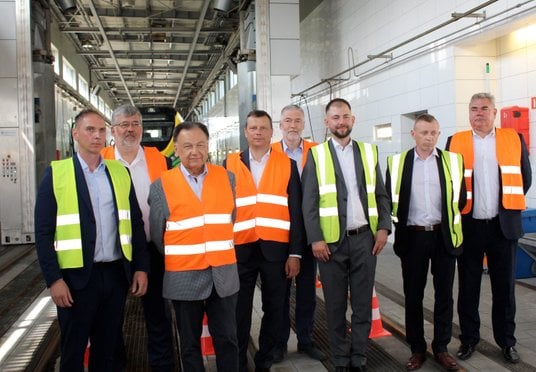 Na modernizację Sekcji Napraw i Eksploatacji Taboru w Tłuszczu samorząd Mazowsza przekazał ponad 25 