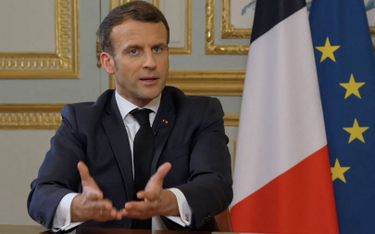 Koronawirus. Macron: Nie ma wakacji, musimy szczepić na COVID codziennie