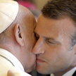 Emmanuel Macron w Watykanie. Paryż wart jest mszy