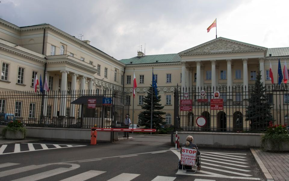 Będą zarzuty dla Jakuba R. za wielką warszawską łapówkę