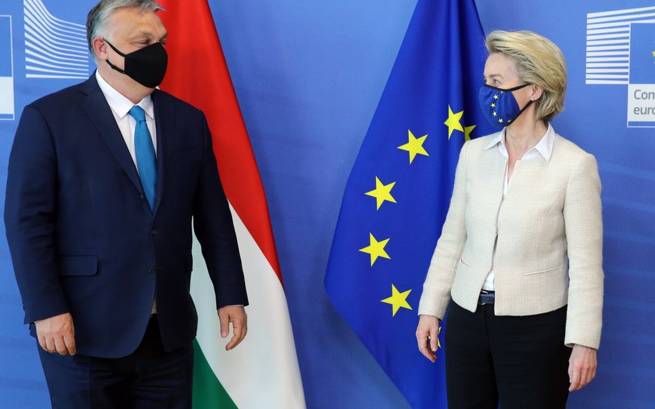 Premier Węgier Viktor Orban oraz Przewodnicząca Komisji Europejskiej Ursula von der Leyen