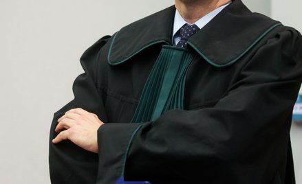 Michał Tomczak: Świętość i kasa. Czy adwokat musi podjąć się każdej sprawy?