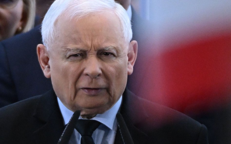 Prezes PiS Jarosław Kaczyński podczas konwencji wyborczej PiS w Jasionce