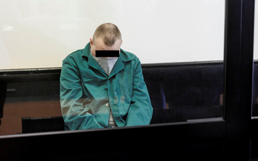 Oskarżony Jakub A. na sali sądu w Świdnicy