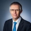 Carlos Tavares nie pierwszy raz szokuje świat motoryzacji. W jego książce „Un pilote dans la tempête
