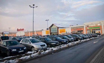 Prawo drogowe: znaki ważne na osiedlu i parkingu