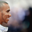 Lewis Hamilton, figlarz z diamencikiem: a nuż uda mi się upozować na ofiarę?