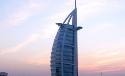 Jaki grafik w podróży służbowej do Emiratów Arabskich