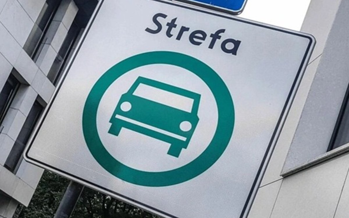 Pierwszy kierowca ukarany za wjazd do Strefy Czystego Transportu. Warszawa zaostrzy przepisy od 2026 roku