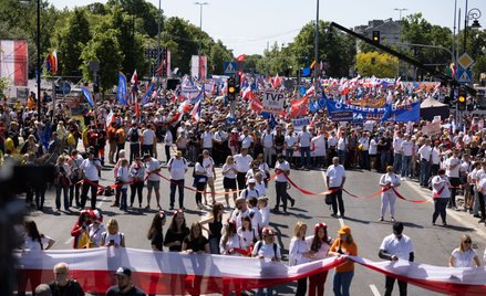 Marsz 4 czerwca w Warszawie. Relacja na żywo