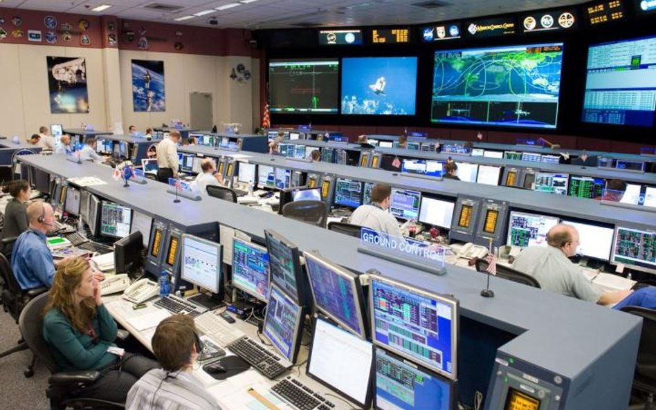 Centrum kontroli lotów NASA na nowo śledzi obudzonego po latach satelitę
