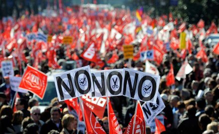 Hiszpanie przeciw reformie