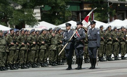 Od 1 stycznia 2010 polska armia ma być w pełni zawodowa
