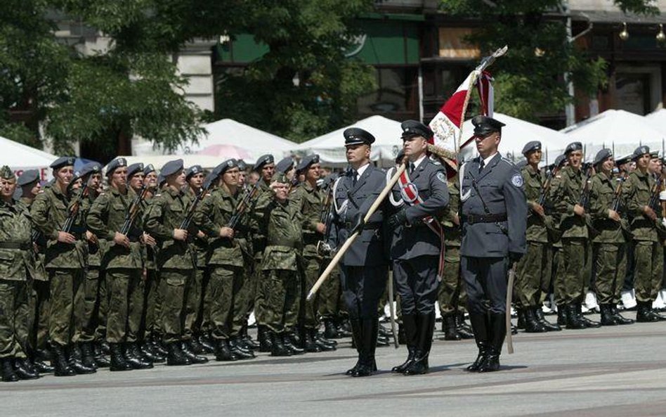 Od 1 stycznia 2010 polska armia ma być w pełni zawodowa