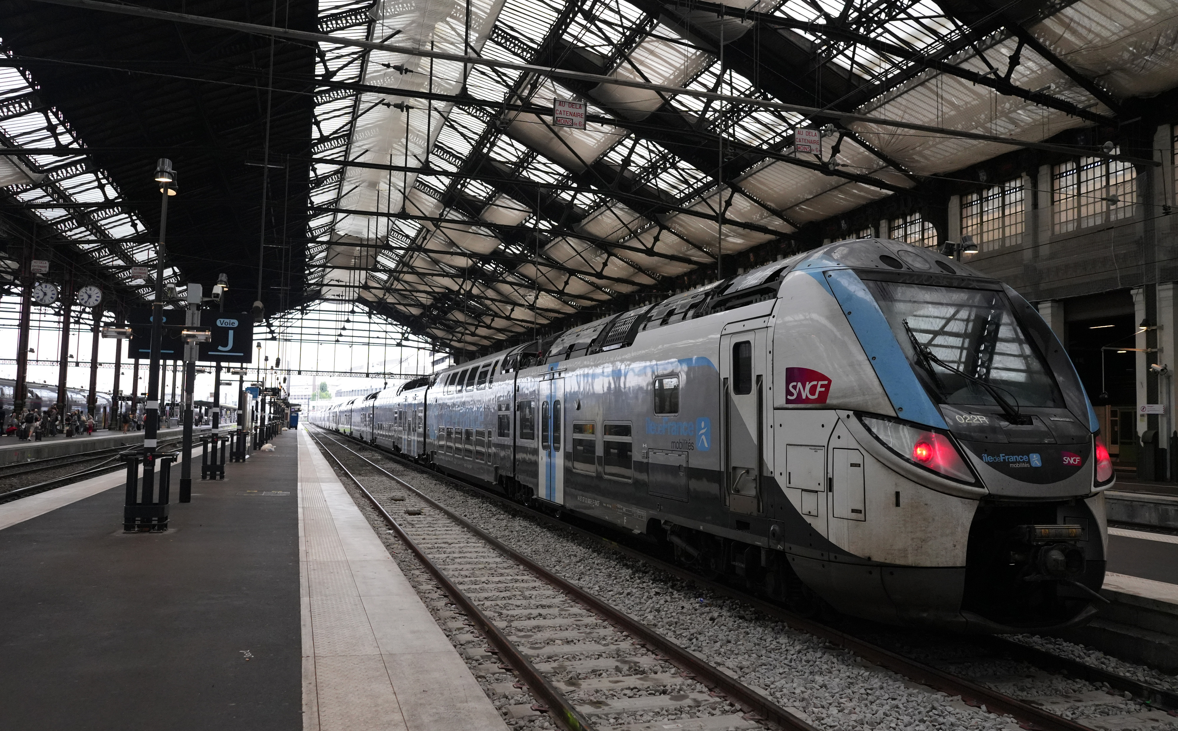 Czarny tydzień we Francji. Strajkuje załoga kolei SNCF