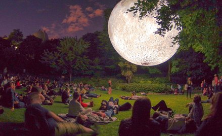 BBC Earth i Centrum Nauki Kopernik podarują warszawiakom księżyc