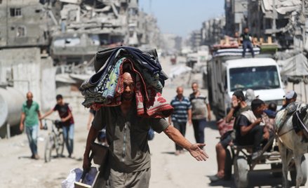 Palestyńczycy uciekają przed izraelską operacją wojskową w mieście Gaza