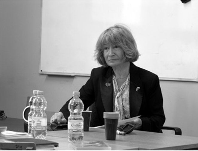 Janina Januszewska-Skreiberg współorganizowała kwestę na odbudowę Zamku Królewskiego w Warszawie