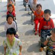 Chiny: Wychowawca w przedszkolu oskarżony o celowe otrucie dzieci