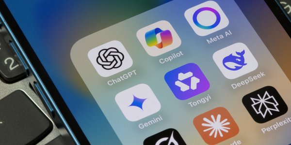 Chińska AI będzie standardem? Były szef Google ostrzega Zachód