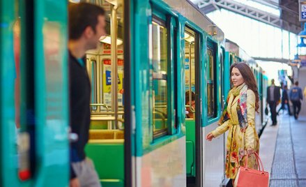 Paryż: Dwa zdarzenia z kwasem w metrze w trzy dni