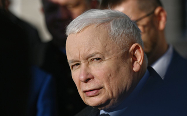 Kaczyński tłumaczy "dawanie w szyję". Nie przeprasza