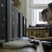 Dyrektorzy szkół muszą złożyć wnioski o wyposażenie szkół w laptopy i tablety