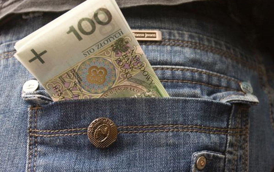 Choć podwładny nie pracuje, czasami wynagrodzenie mu się należy