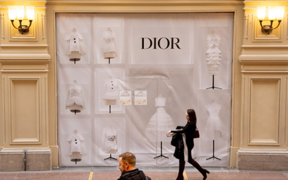 Zamknięty sklep Diora w moskiewskim GUMie