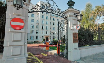 Osoby, które chcą się rozwijać i awansować w ramach sądownictwa, nie wiążą się na dłużej w ramach de