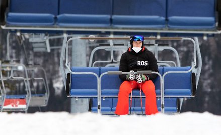 Rząd: Po feriach możliwe otwarcie hoteli i stoków